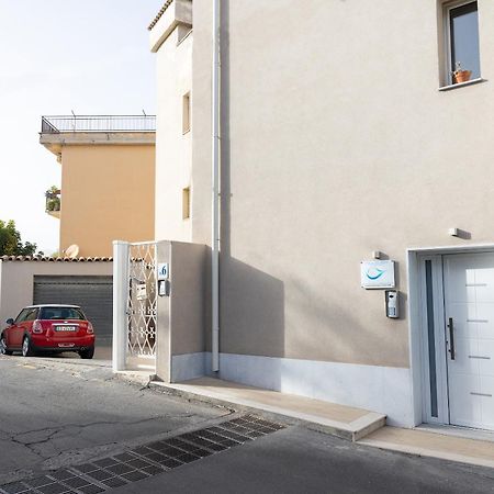 Perla Sul Mare Apartments ジャルディーニ・ナクソス エクステリア 写真